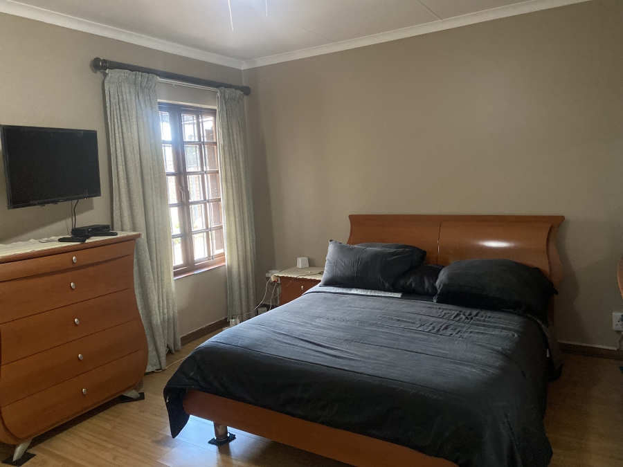 4 Bedroom Property for Sale in Clubview Gauteng