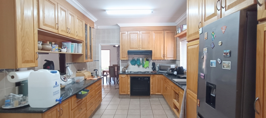 3 Bedroom Property for Sale in Annlin Gauteng