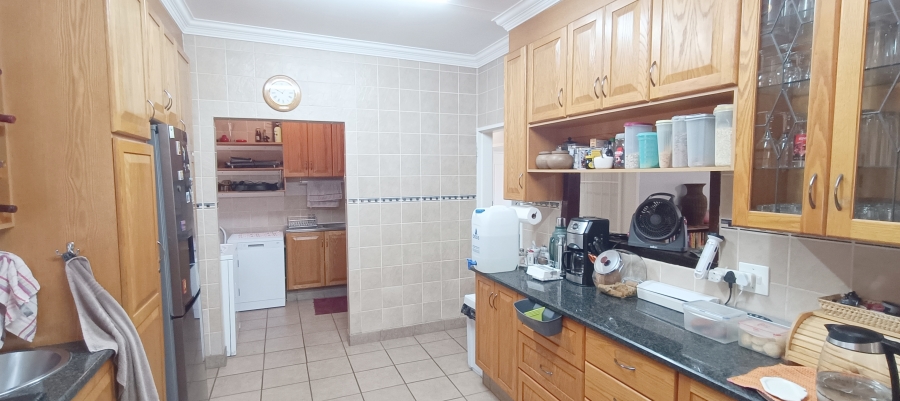 3 Bedroom Property for Sale in Annlin Gauteng