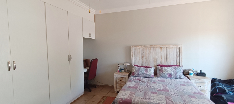 3 Bedroom Property for Sale in Annlin Gauteng