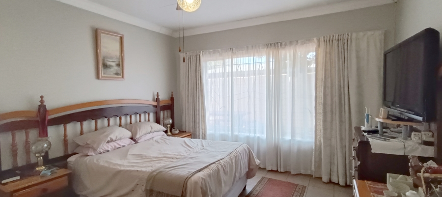 3 Bedroom Property for Sale in Annlin Gauteng