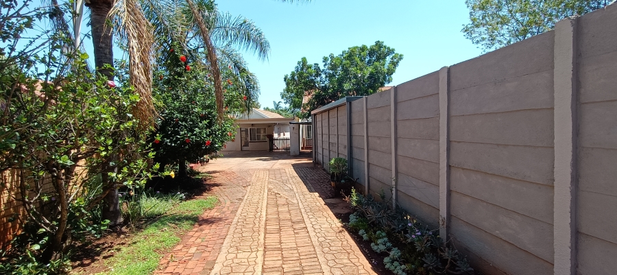 3 Bedroom Property for Sale in Annlin Gauteng