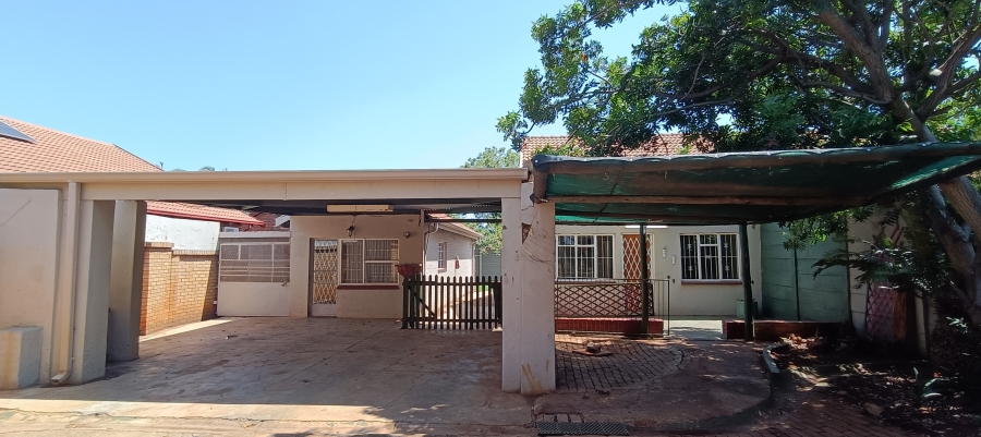 3 Bedroom Property for Sale in Annlin Gauteng