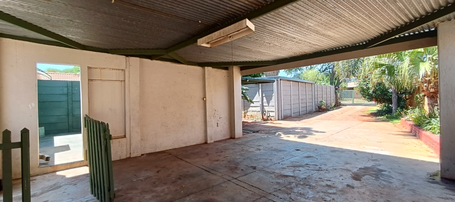 3 Bedroom Property for Sale in Annlin Gauteng