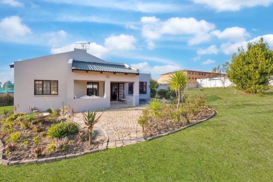 5 Bedroom Property for Sale in North Riding Gauteng