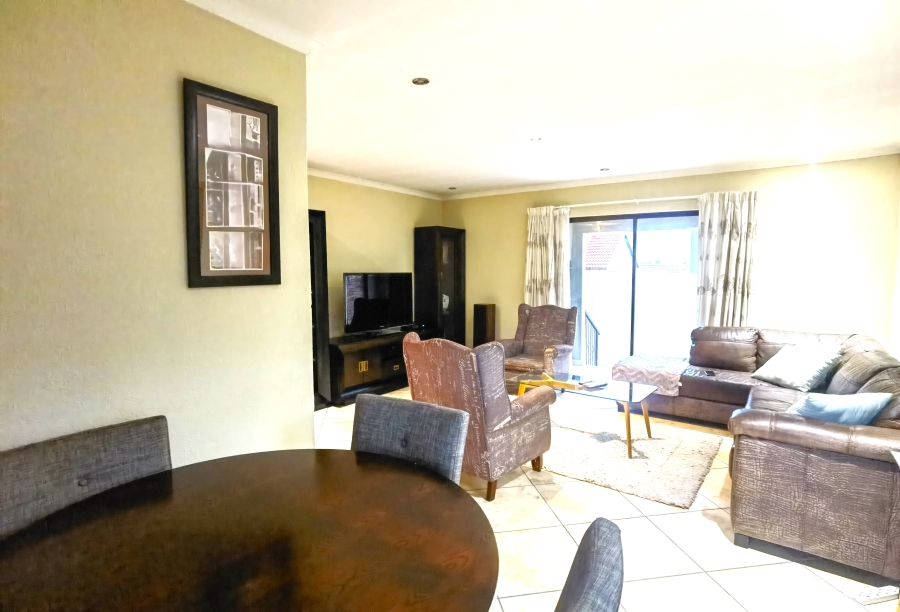 4 Bedroom Property for Sale in Summerfields Estate Gauteng