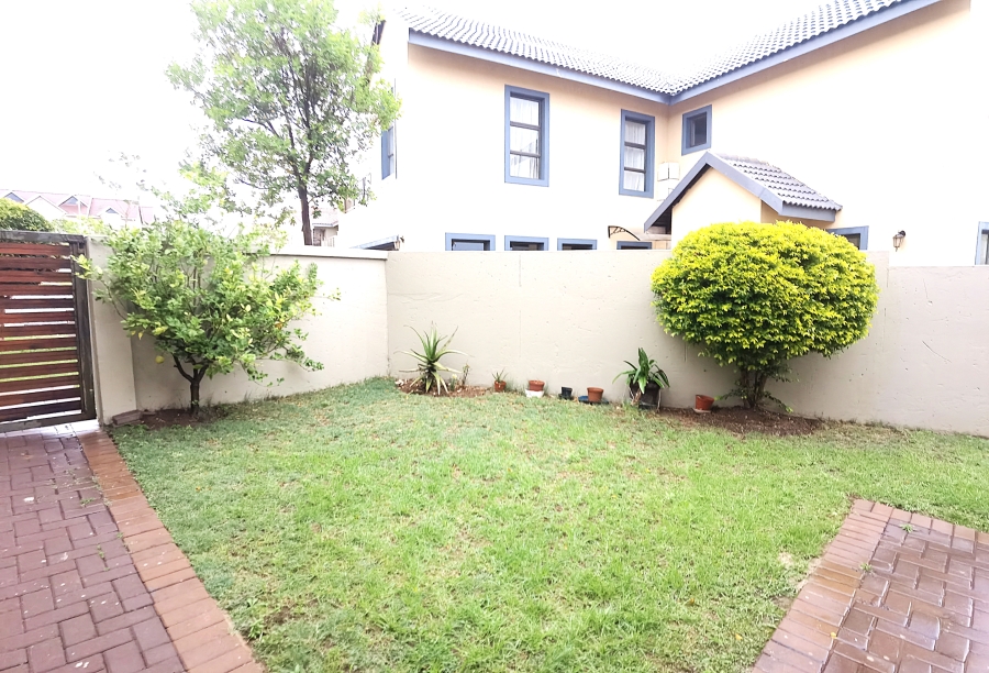 4 Bedroom Property for Sale in Summerfields Estate Gauteng