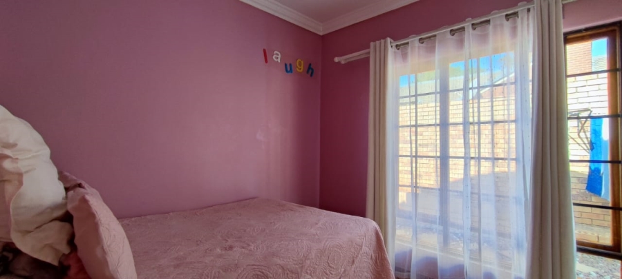 To Let 2 Bedroom Property for Rent in Monavoni Gauteng