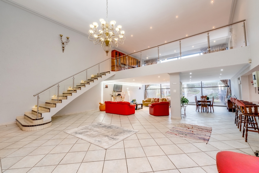 7 Bedroom Property for Sale in Northcliff Gauteng