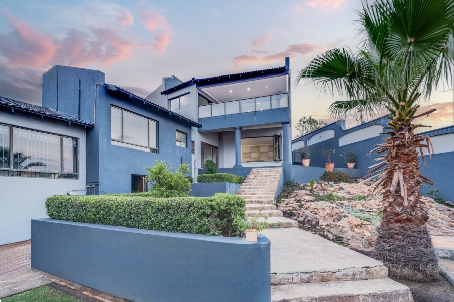 7 Bedroom Property for Sale in Northcliff Gauteng