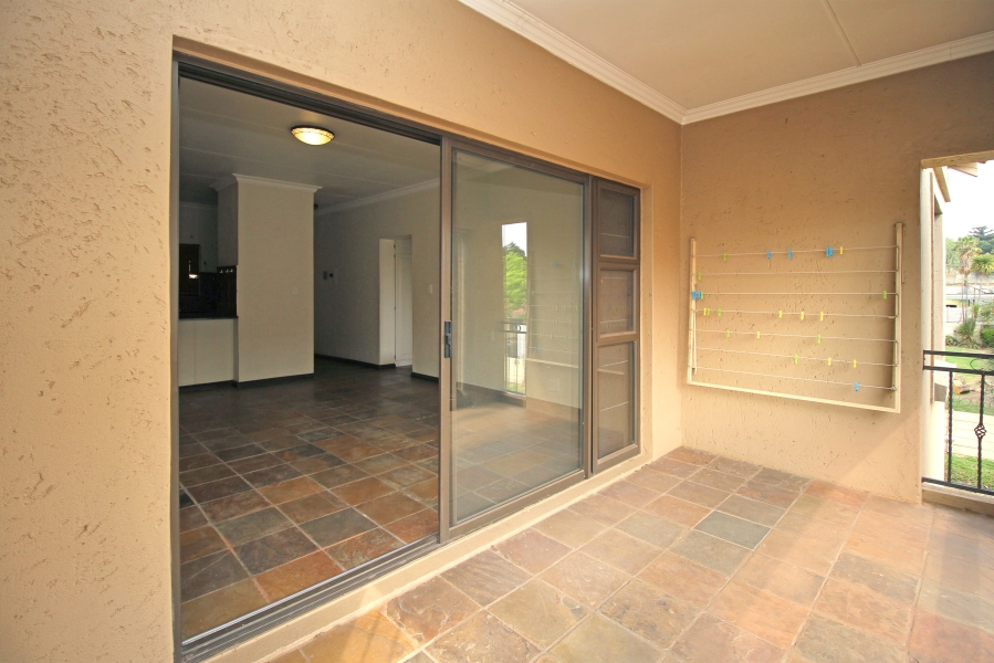 To Let 1 Bedroom Property for Rent in Weltevreden Park Gauteng