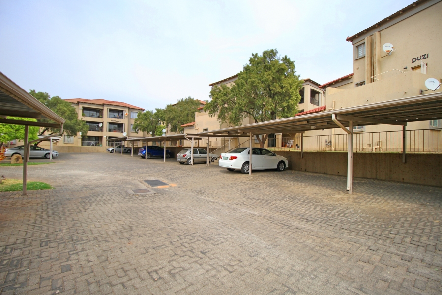 To Let 1 Bedroom Property for Rent in Weltevreden Park Gauteng