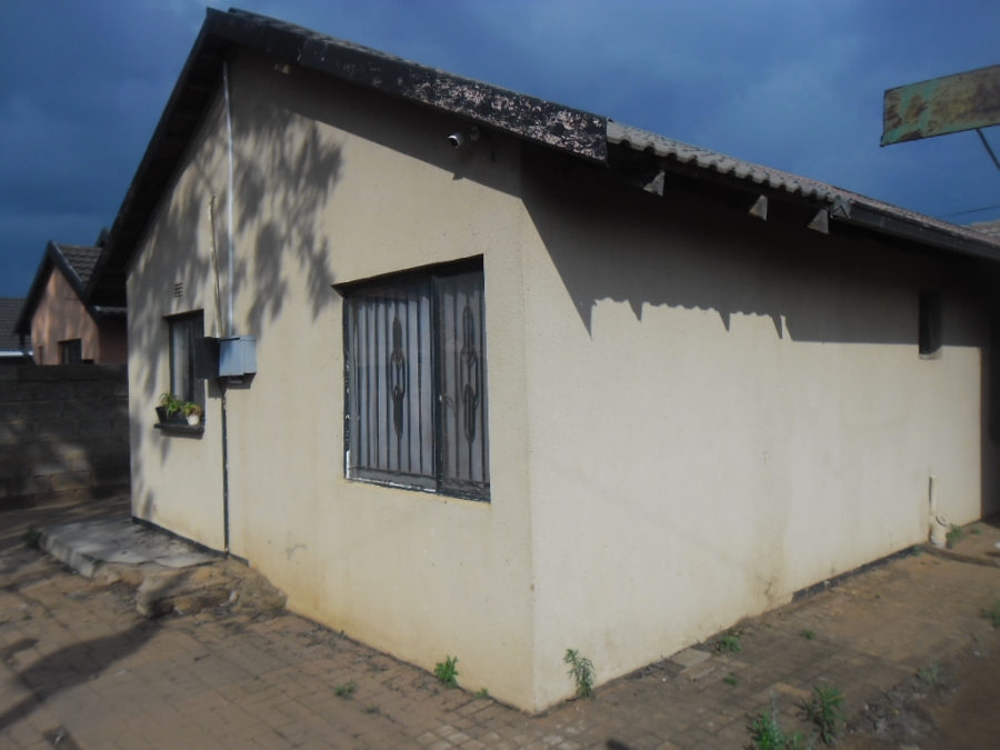 2 Bedroom Property for Sale in Protea Glen Gauteng