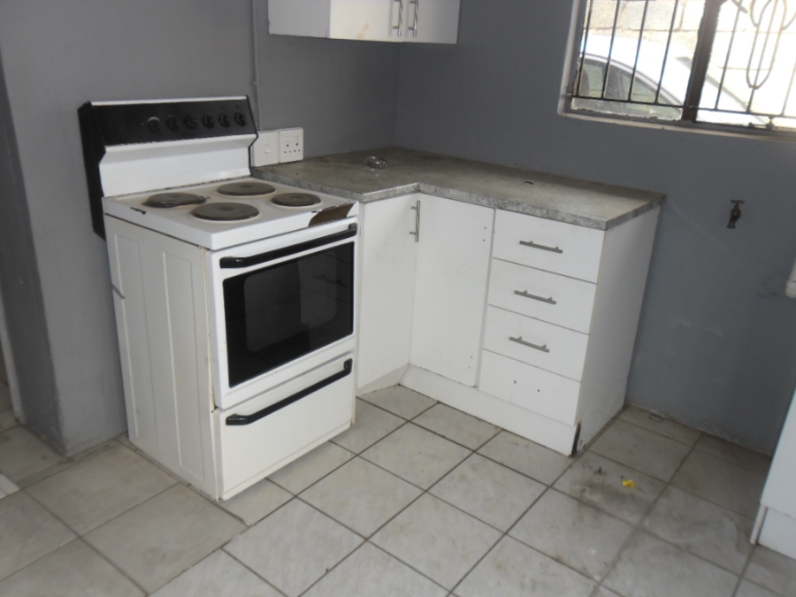 2 Bedroom Property for Sale in Protea Glen Gauteng