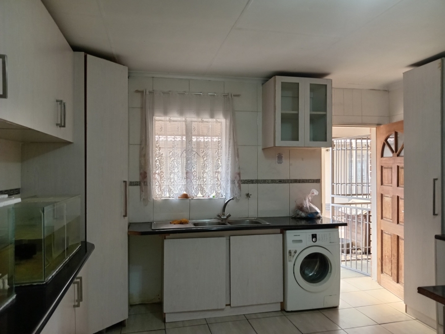 3 Bedroom Property for Sale in Bakerton Gauteng