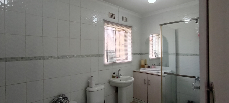 3 Bedroom Property for Sale in Bakerton Gauteng