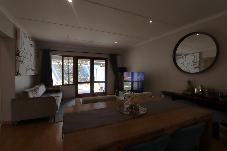 2 Bedroom Property for Sale in Bryanston East Gauteng