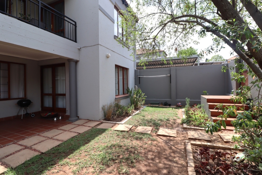 2 Bedroom Property for Sale in Bryanston East Gauteng