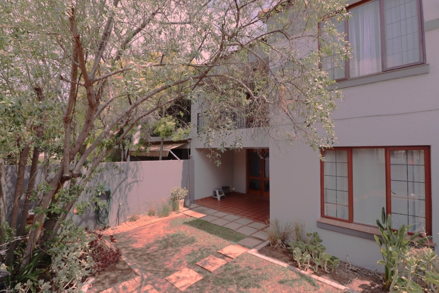 2 Bedroom Property for Sale in Bryanston East Gauteng