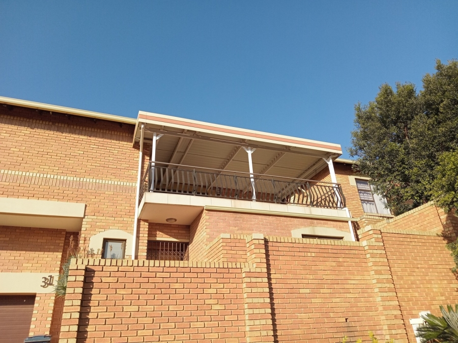 To Let 3 Bedroom Property for Rent in Olympus AH Gauteng