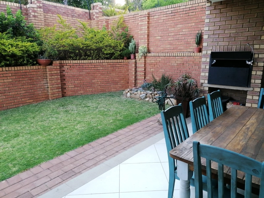 To Let 3 Bedroom Property for Rent in Olympus AH Gauteng