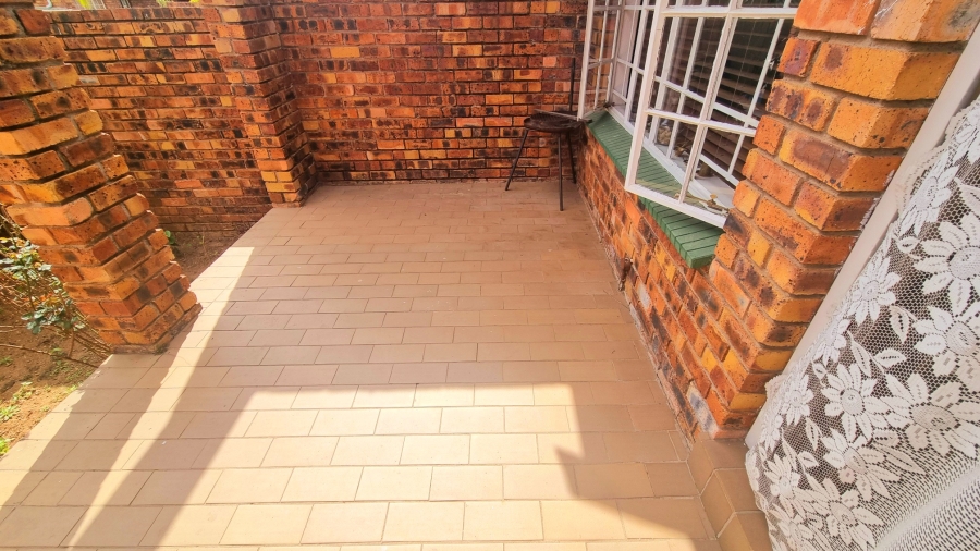 2 Bedroom Property for Sale in Halfway Gardens Gauteng