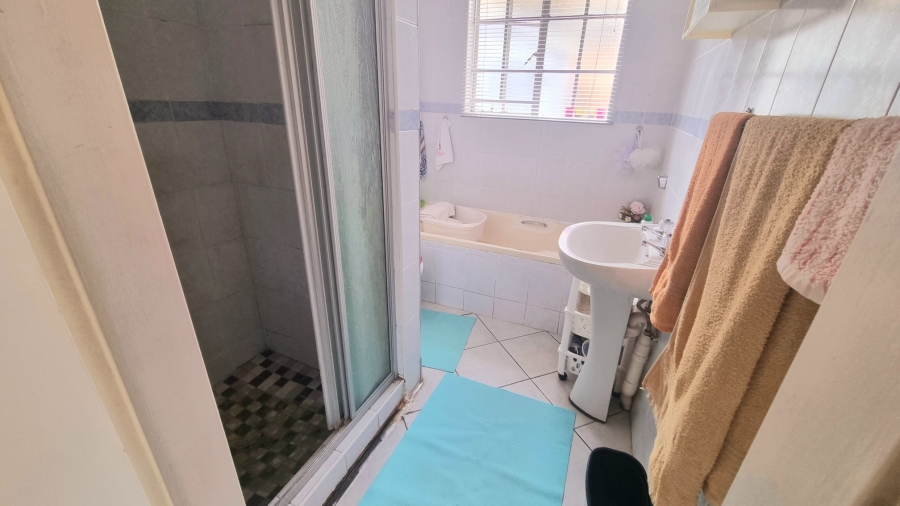 2 Bedroom Property for Sale in Halfway Gardens Gauteng