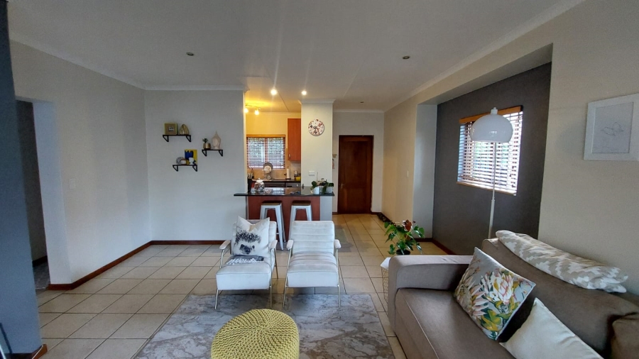 To Let 2 Bedroom Property for Rent in Paulshof Gauteng