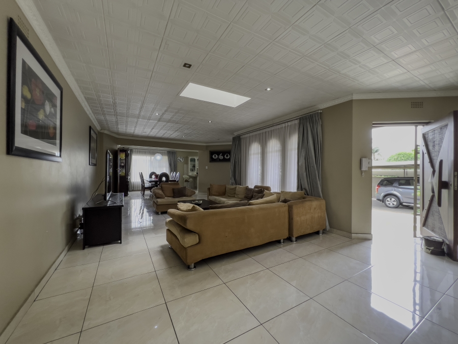 5 Bedroom Property for Sale in Van Riebeeck Park Gauteng