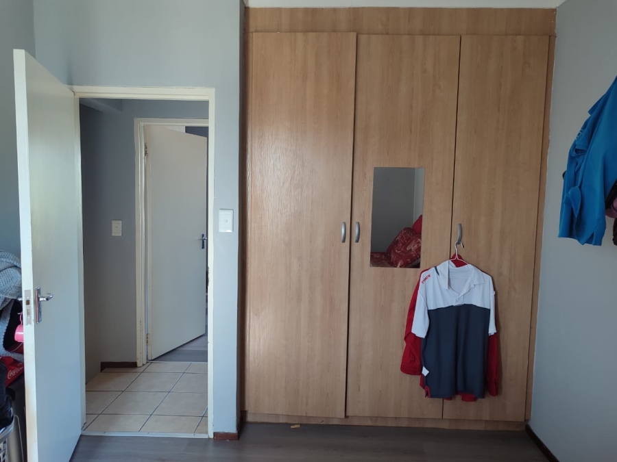 2 Bedroom Property for Sale in Noordwyk Gauteng