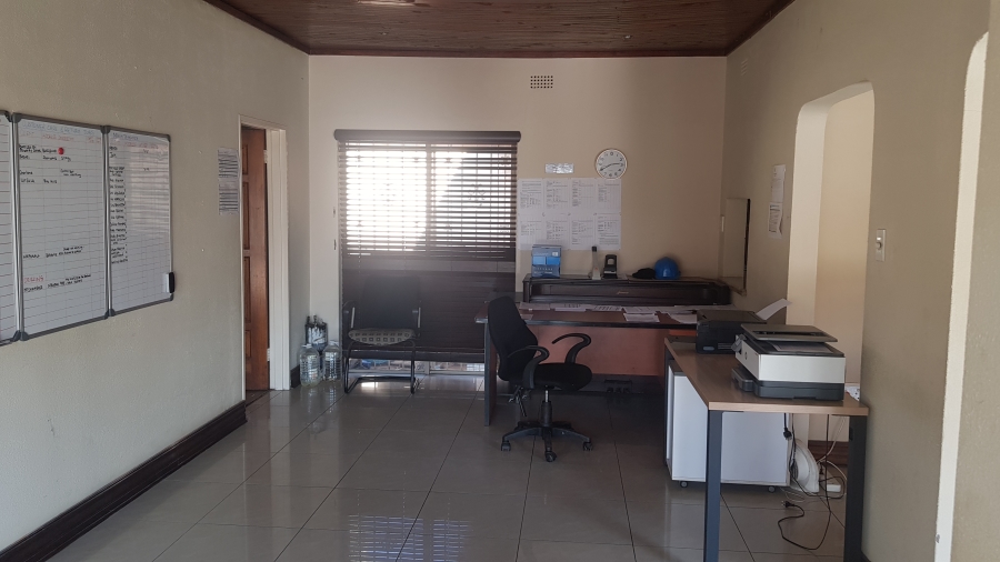 To Let 5 Bedroom Property for Rent in Buccleuch Gauteng