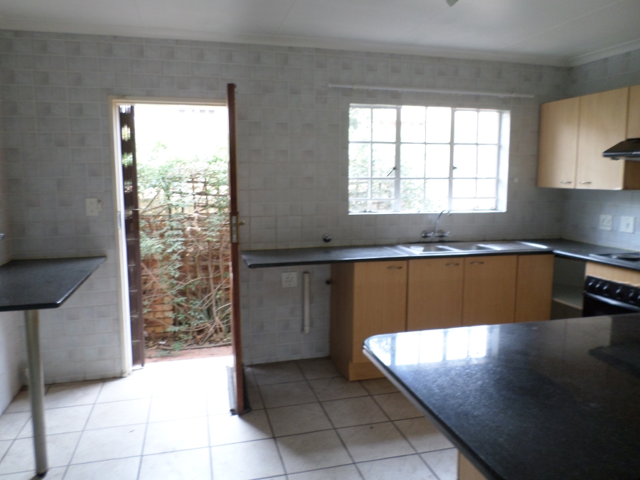 To Let 3 Bedroom Property for Rent in North Riding Gauteng