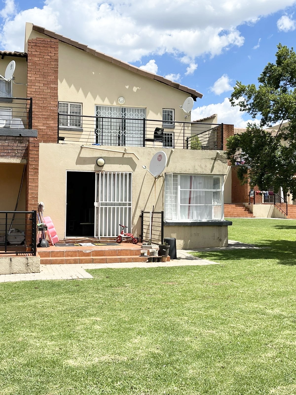 2 Bedroom Property for Sale in Ruimsig Gauteng