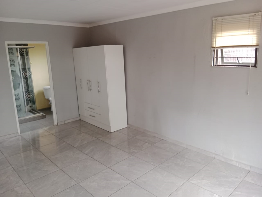 To Let 3 Bedroom Property for Rent in Walker Fruit Farms Gauteng