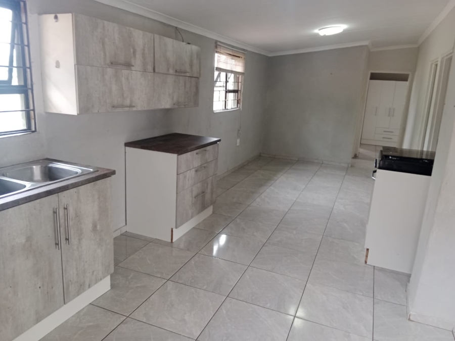 To Let 3 Bedroom Property for Rent in Walker Fruit Farms Gauteng