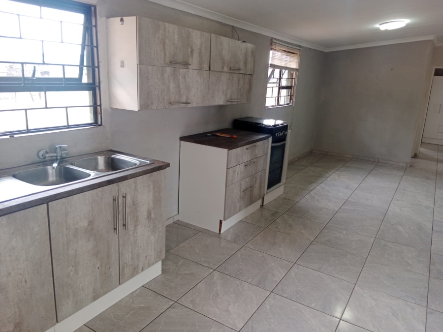 To Let 3 Bedroom Property for Rent in Walker Fruit Farms Gauteng