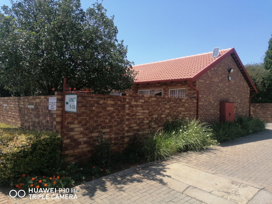 2 Bedroom Property for Sale in Meyerspark Gauteng