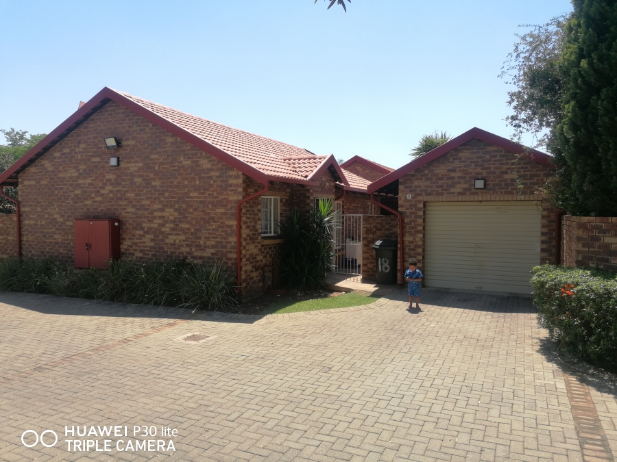 2 Bedroom Property for Sale in Meyerspark Gauteng