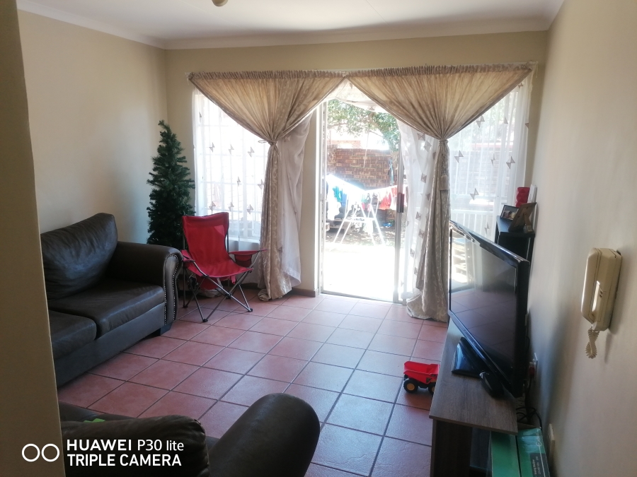 2 Bedroom Property for Sale in Meyerspark Gauteng