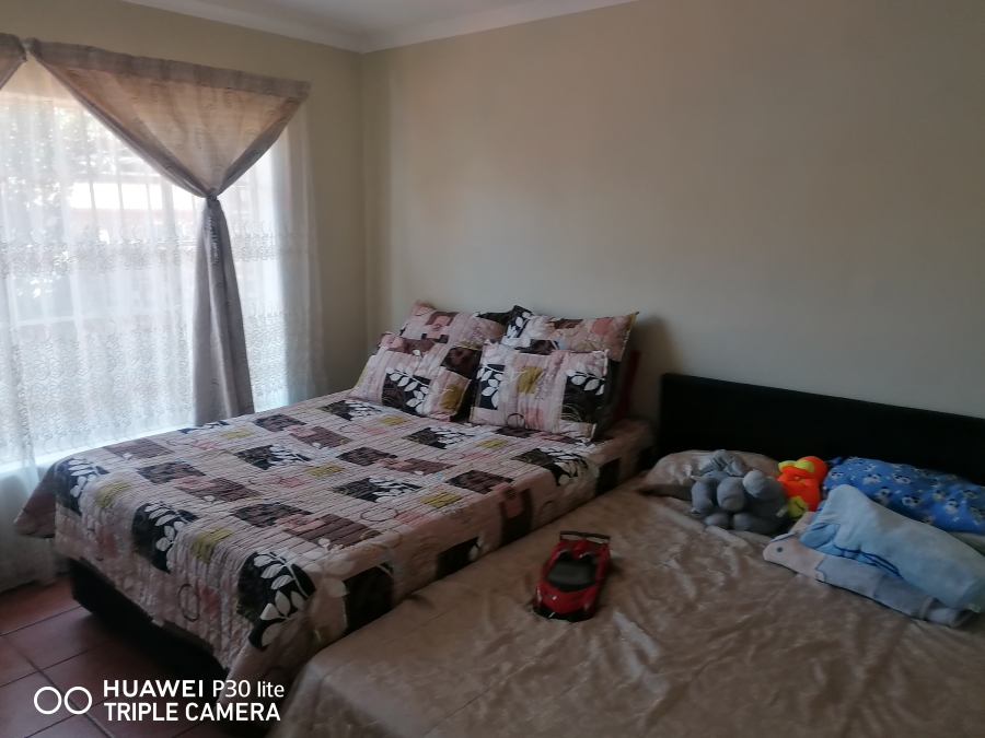 2 Bedroom Property for Sale in Meyerspark Gauteng