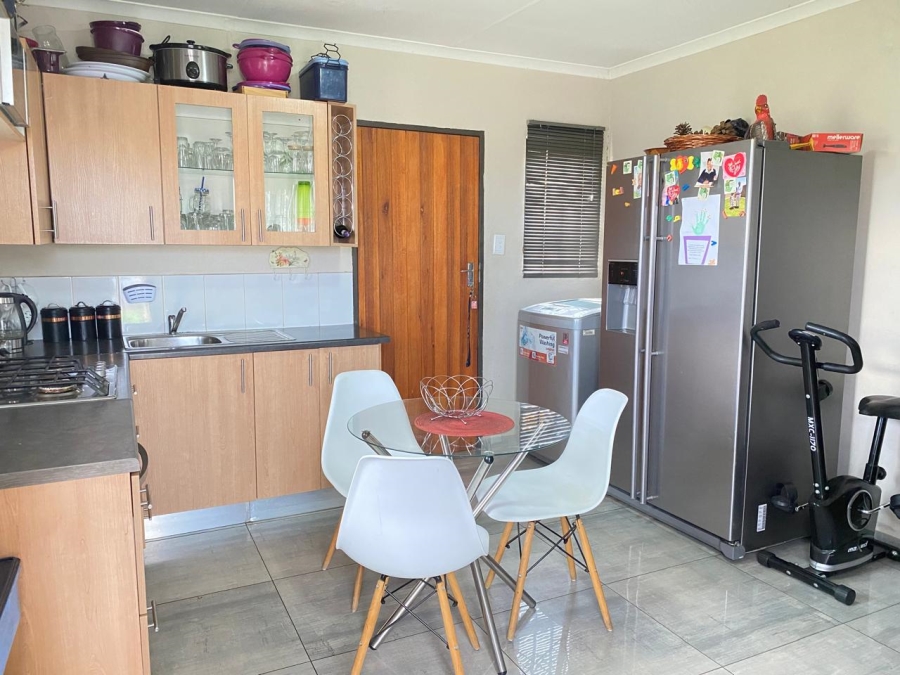 3 Bedroom Property for Sale in Klippoortje Gauteng