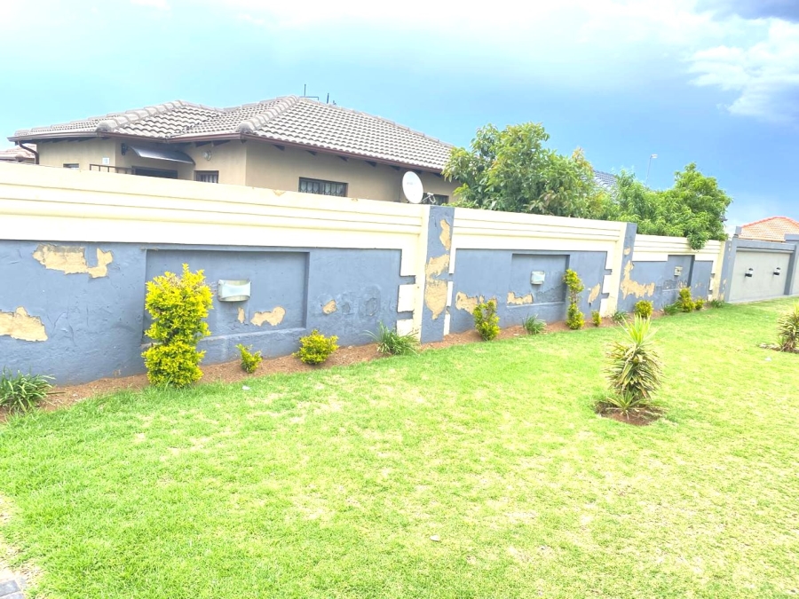 3 Bedroom Property for Sale in Klippoortje Gauteng