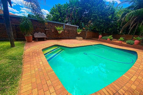 4 Bedroom Property for Sale in Theresa Park Gauteng