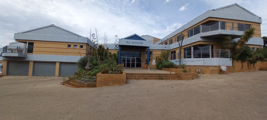 To Let commercial Property for Rent in Meadowdale Gauteng