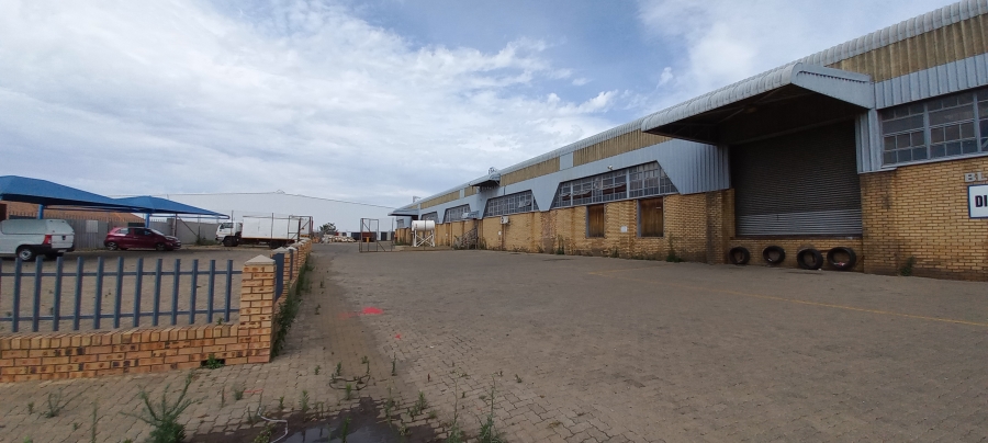 To Let commercial Property for Rent in Meadowdale Gauteng