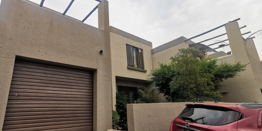 To Let 2 Bedroom Property for Rent in Radiokop Gauteng