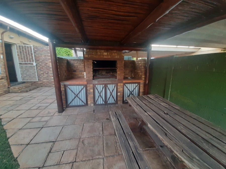 To Let 3 Bedroom Property for Rent in Montana Park Gauteng