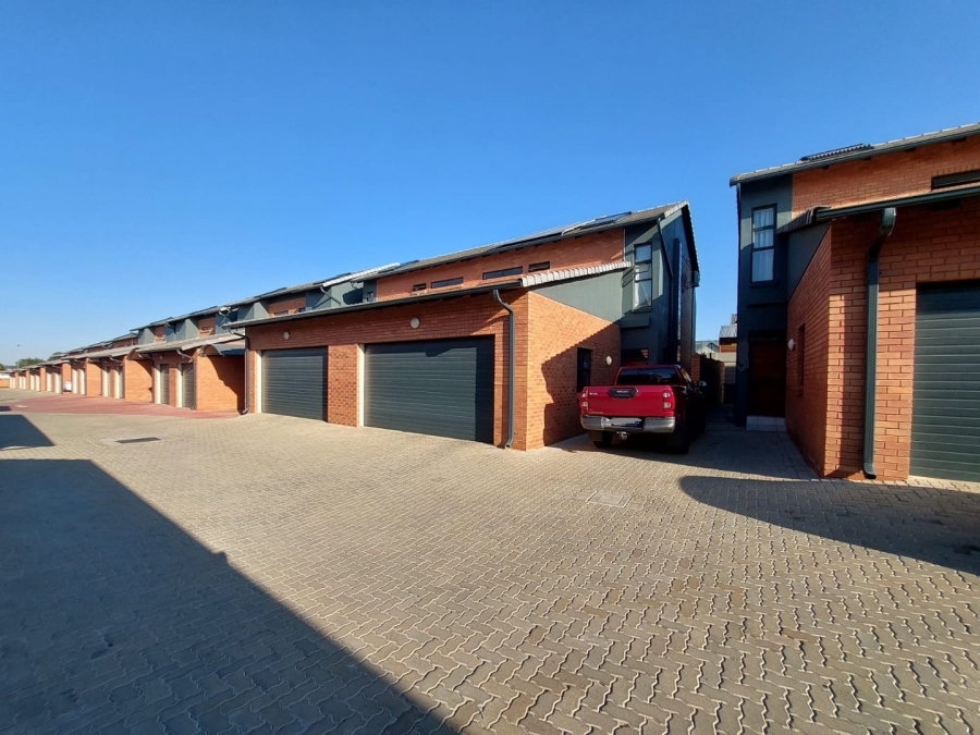 3 Bedroom Property for Sale in Montana Gauteng