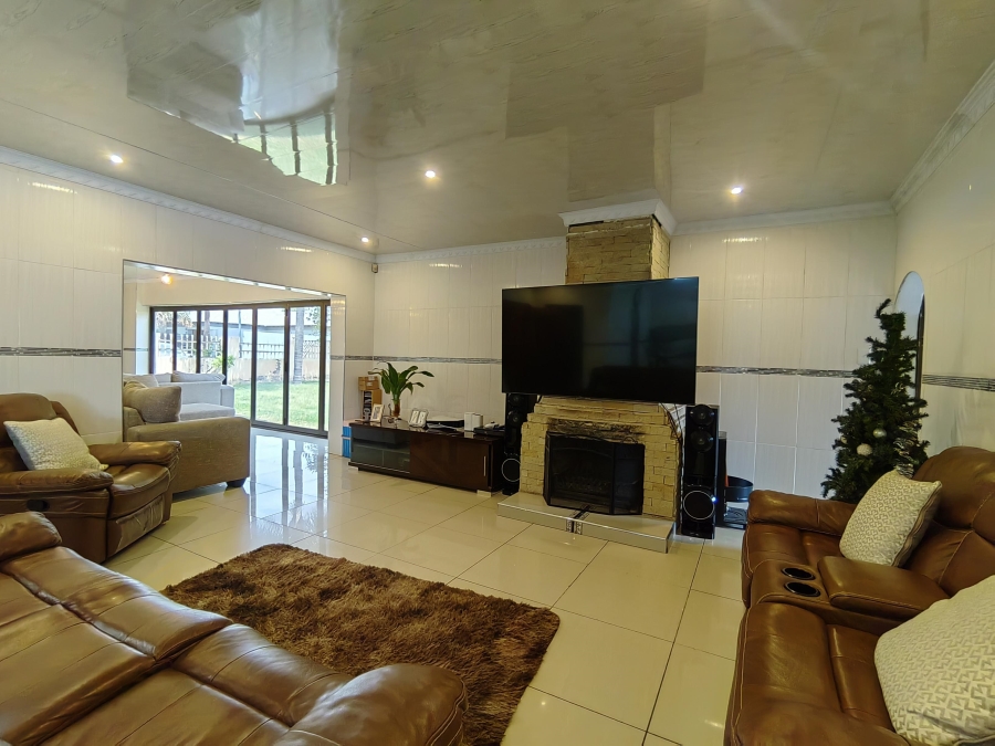 To Let 4 Bedroom Property for Rent in Montana Gauteng