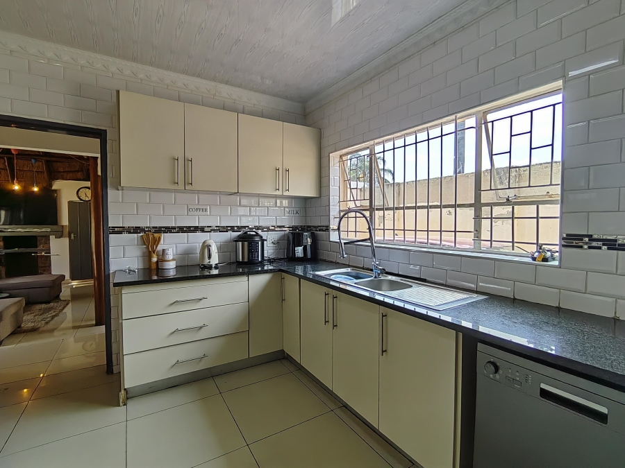 To Let 4 Bedroom Property for Rent in Montana Gauteng